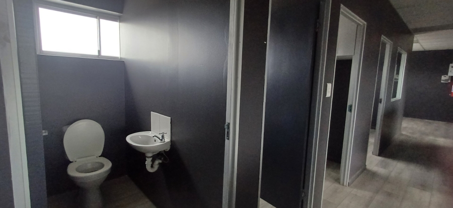 To Let commercial Property for Rent in Montague Gardens Western Cape